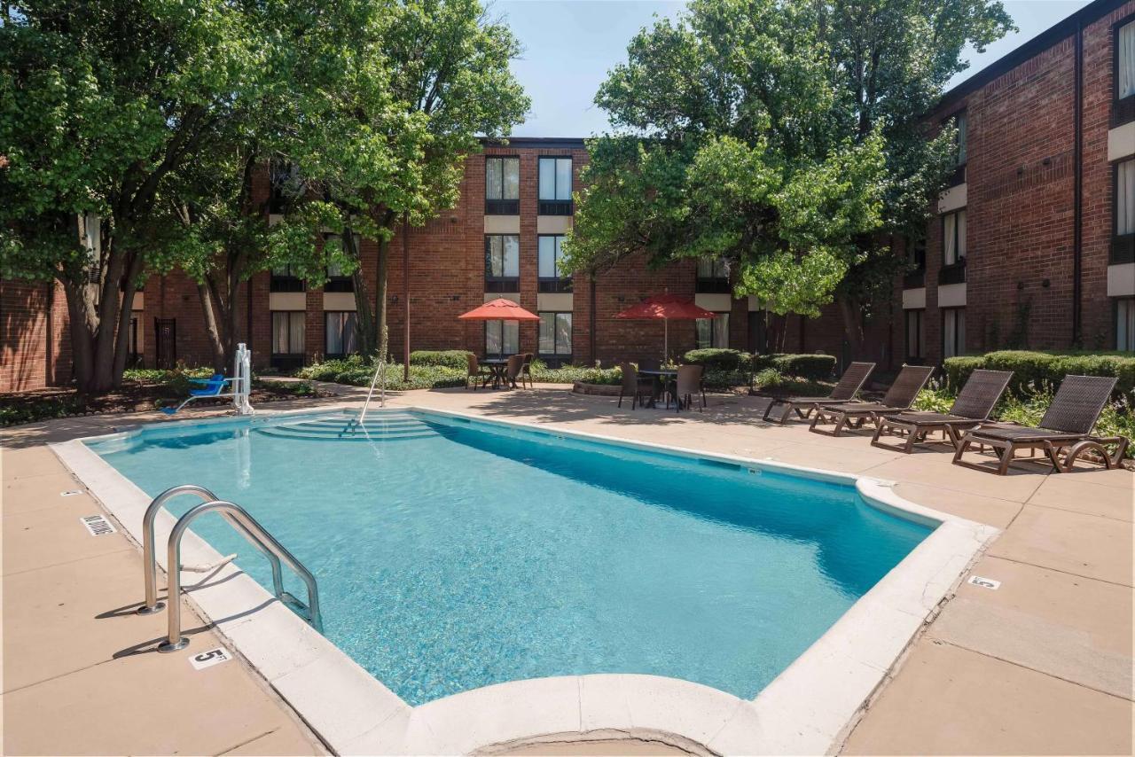 Best Western Chicago - Downers Grove Dış mekan fotoğraf